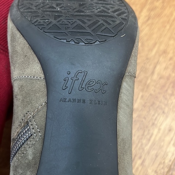 AK Annie Klein iflex Woman’s Taupe Leather Booties Size 9M - Picture 7 of 8